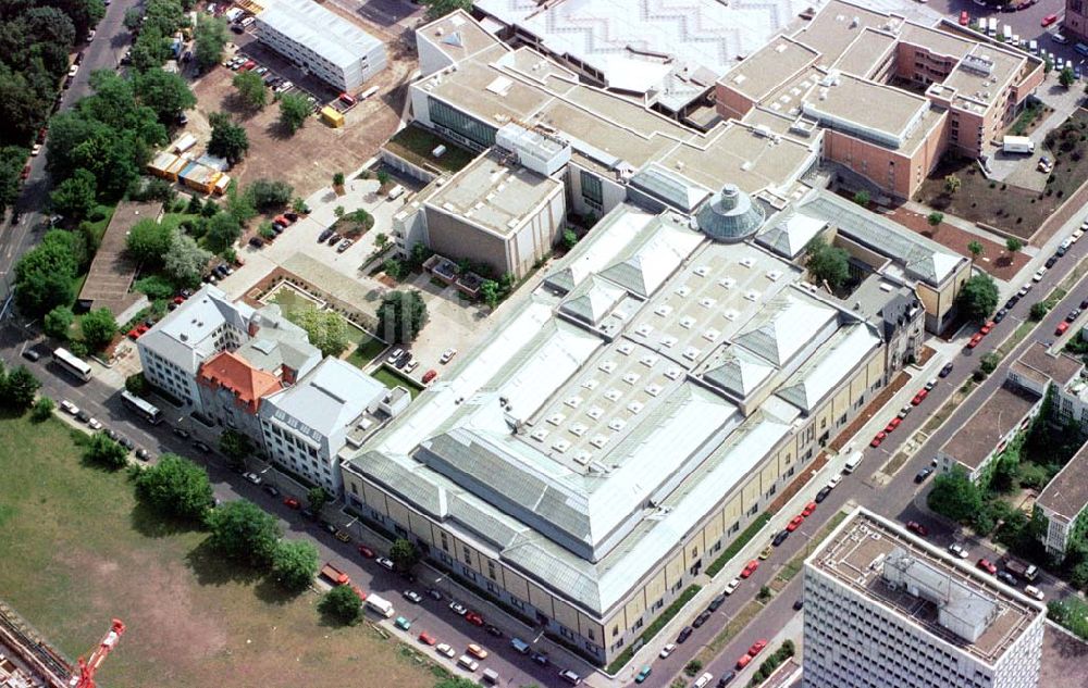 Berlin - Tiergarten aus der Vogelperspektive: Kulturforum an der Potsdamer Straße in Berlin-Tiergarten (hinter dem Bereich Potsdamer Platz.