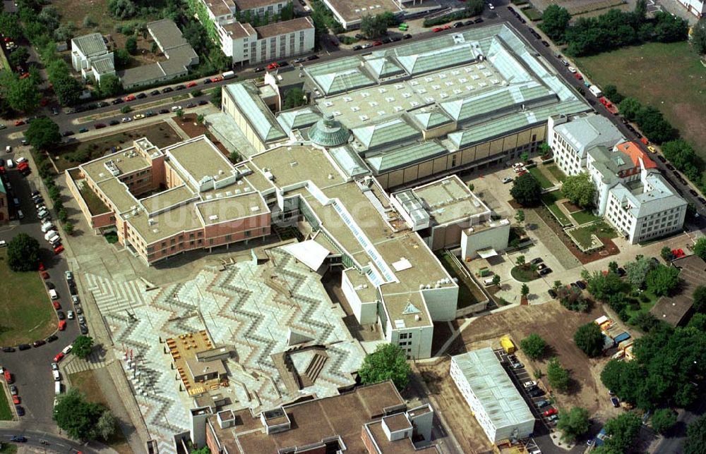 Berlin - Tiergarten aus der Vogelperspektive: Kulturforum an der Potsdamer Straße in Berlin-Tiergarten (hinter dem Bereich Potsdamer Platz.