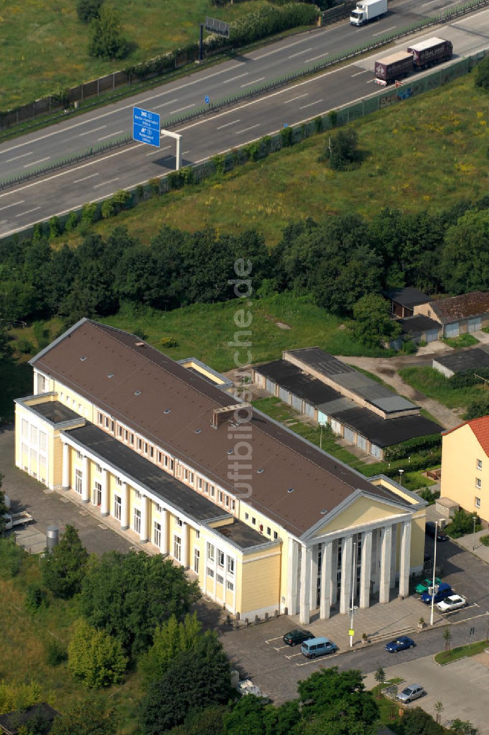 Rüdersdorf aus der Vogelperspektive: Kulturhaus Rüdersdorf