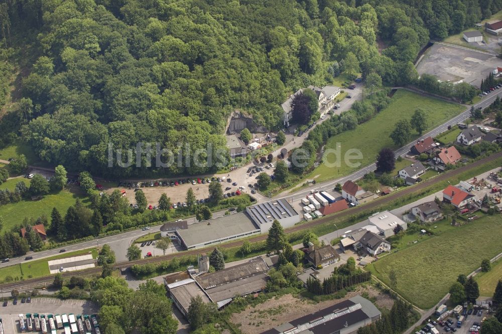 Balve aus der Vogelperspektive: Kulturhöhle Balver Höhle im Bundesland Nordrhein-Westfalen