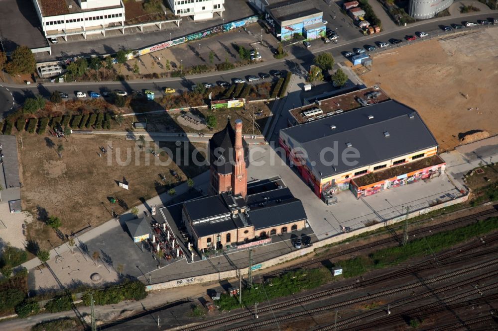 Wiesbaden von oben - Kulturzentrum Schlachthof in Wiesbaden im Bundesland Hessen