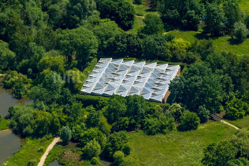 Luftbild Hombroich, Neuss - Kunst- Installation und Gebäude- Form des Kulturraum auf der ehemaligen Raketenbasis in Hombroich, Neuss im Bundesland Nordrhein-Westfalen