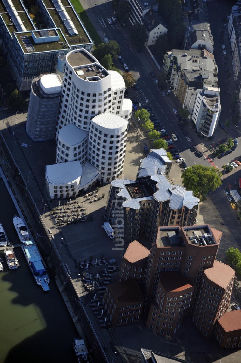 Luftaufnahme Düsseldorf - Kunst-und Medienzentrum Rheinhafen in Düsseldorf