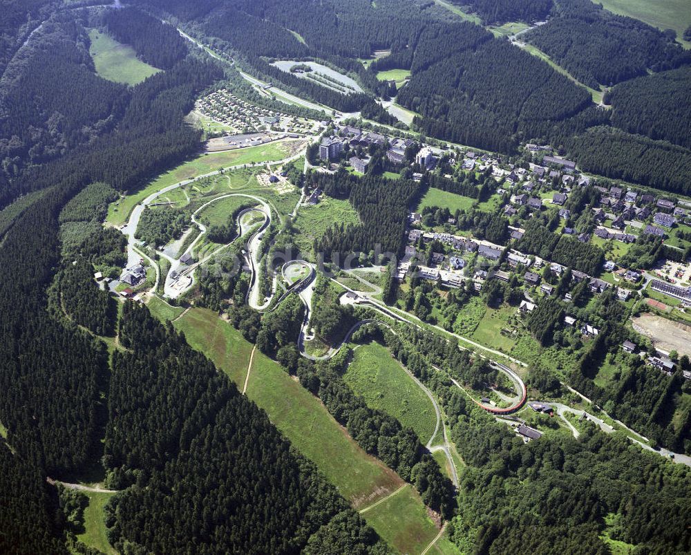 Luftaufnahme Winterberg - Kunsteisbahn Winterberg