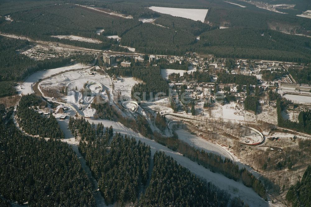 Winterberg aus der Vogelperspektive: Kunsteisbahn Winterberg