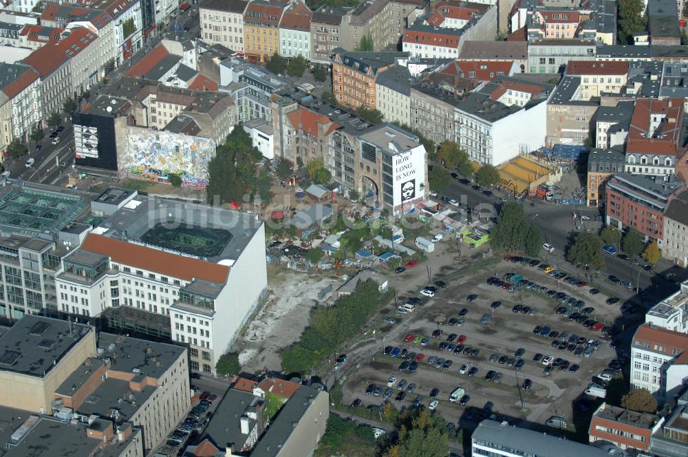 Luftaufnahme Berlin - Kunsthaus Tacheles in Berlin