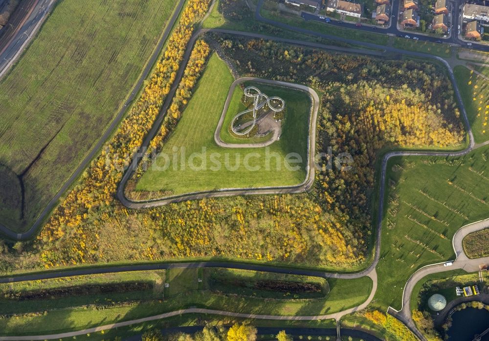 Luftaufnahme Duisburg - Kunstwerk im Angerpark in Duisburg im Ruhrgebiet in Nordrhein-Westfalen