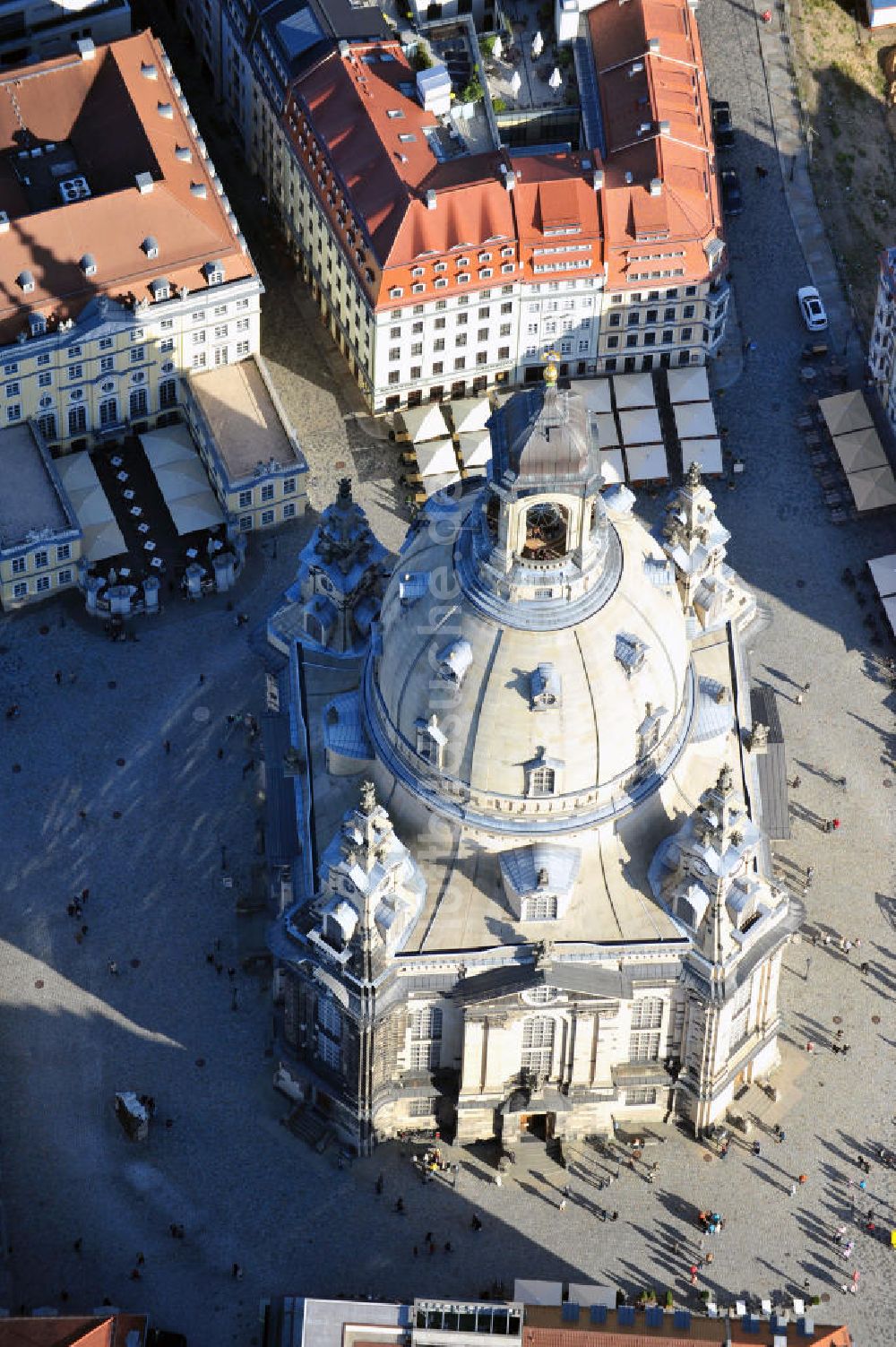 Dresden aus der Vogelperspektive: Kuppel der Dresdner Frauenkirche auf dem Neumarkt in Dresden