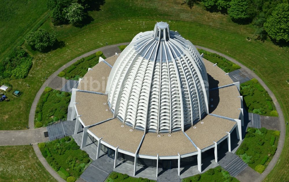 Luftbild Hofheim am Taunus - Kuppelbau Bahai Haus der Andacht in Hofheim am Taunus im Bundesland Hessen