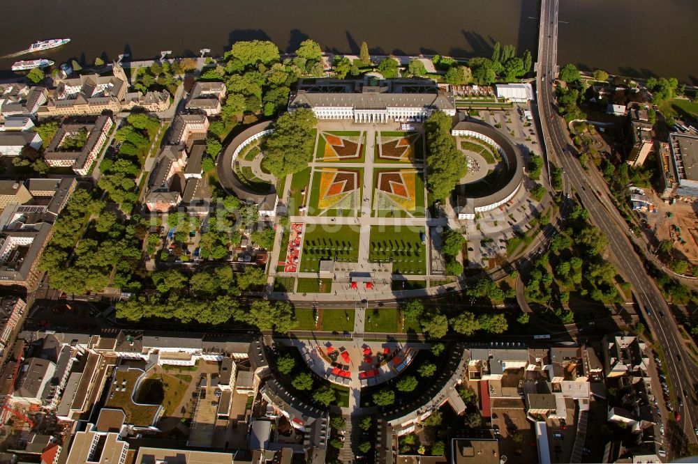 Koblenz von oben - Kurfürstliches Schloss in Koblenz im Bundesland Rheinland-Pfalz