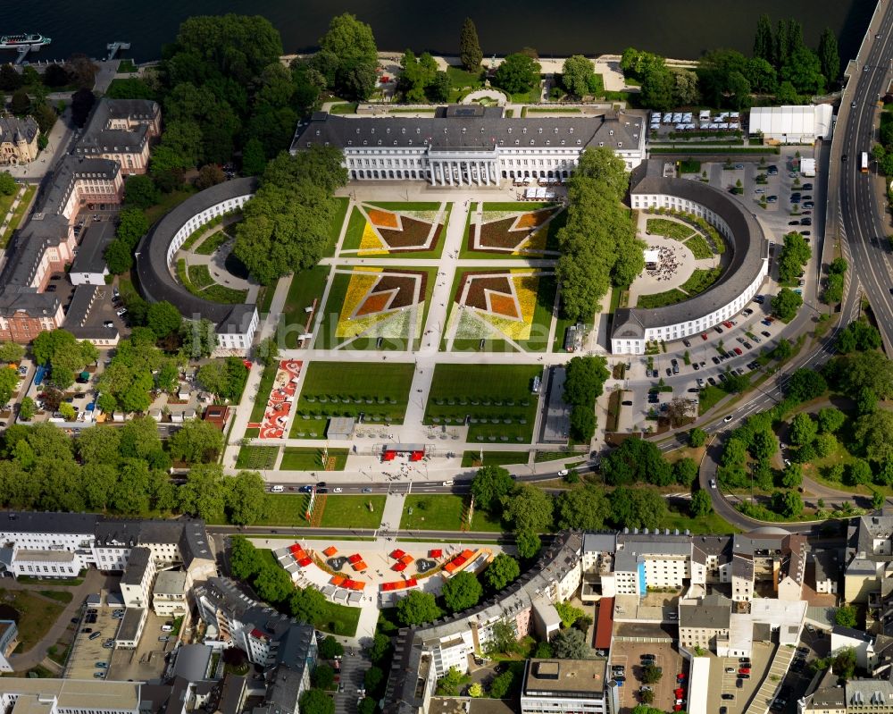 Koblenz aus der Vogelperspektive: Kurfürstliches Schloss in Koblenz im Bundesland Rheinland-Pfalz