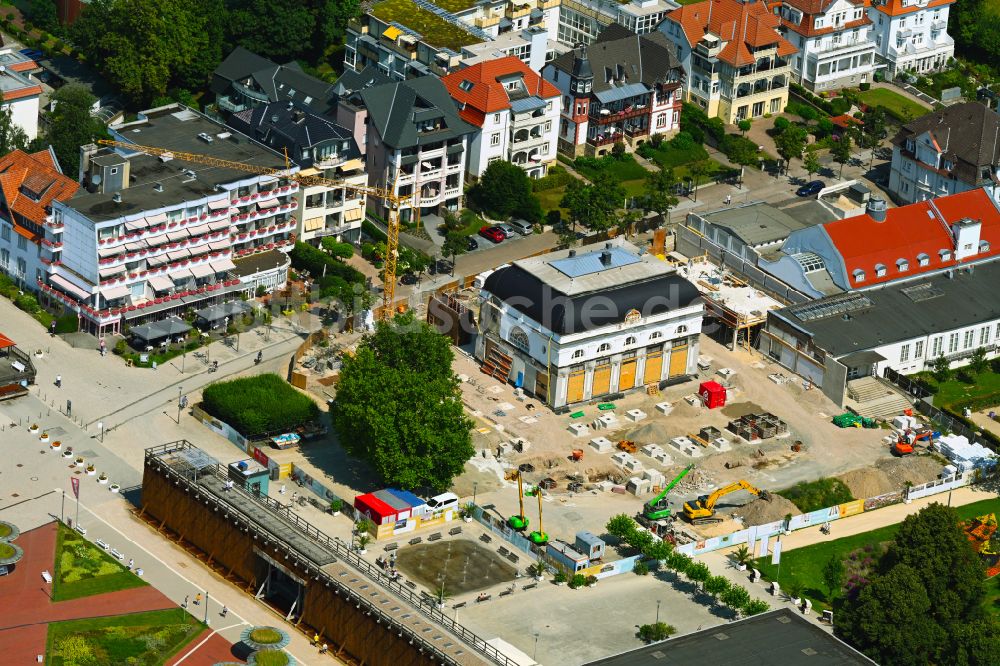 Bad Salzuflen von oben - Kurhaus- Gebäude - Umbau und Revitalisierungs- Baustelle in Bad Salzuflen im Bundesland Nordrhein-Westfalen, Deutschland