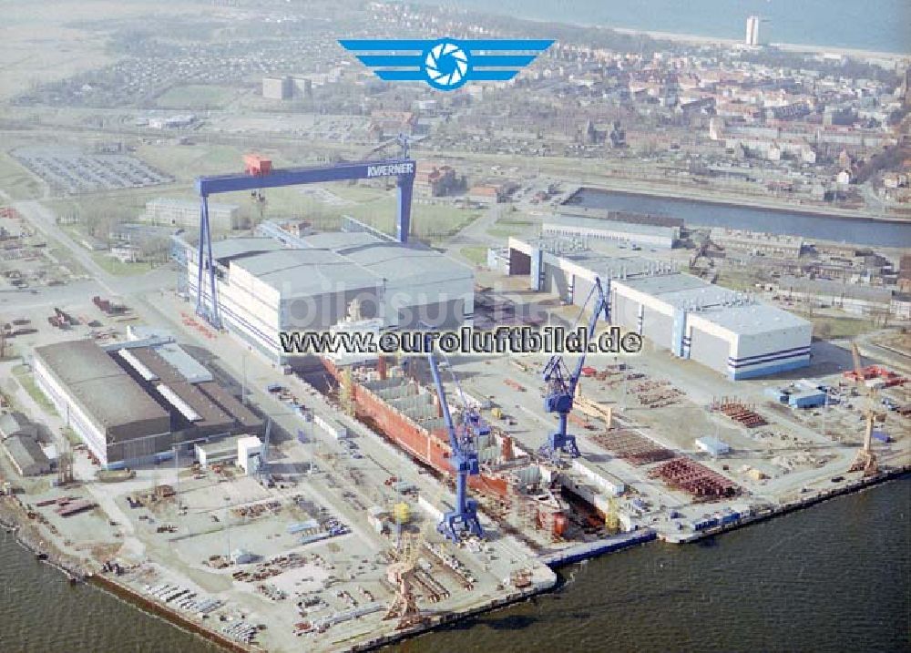 Luftaufnahme Rostock /Mecklenburg-Vorpommern - KVAERNER - Werft in Rostock.