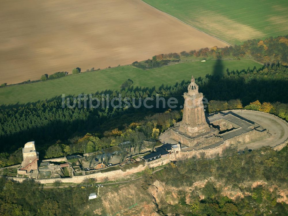 Steinthaleben von oben - Kyffhäuserdenkmal bei Steinthaleben in Thüringen