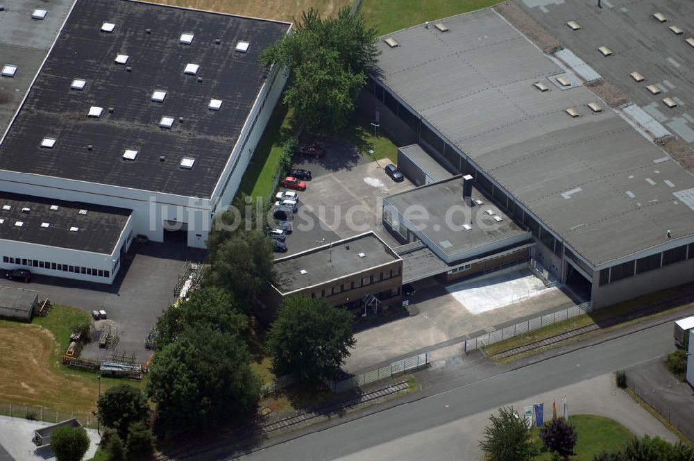 Luftaufnahme Bönen - Lager- und Produktionshalle mit Bürogebäude im Industriegebiet in Bönen