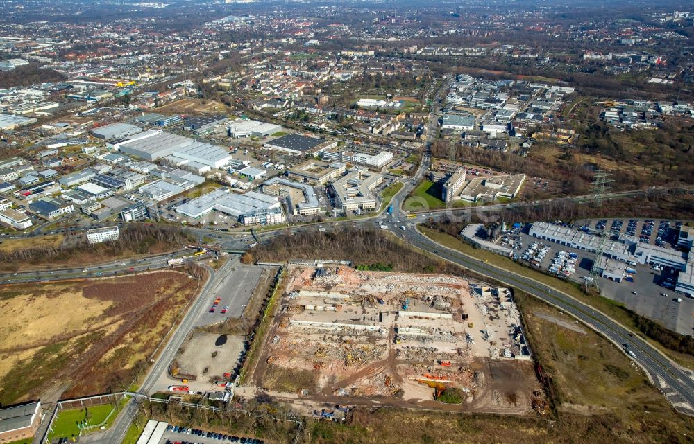 Luftaufnahme Essen - Lagerfläche der REMONDIS SE & Co. KG im Gewerbegebiet in Essen im Bundesland Nordrhein-Westfalen