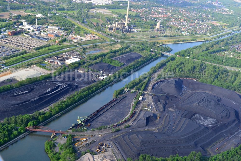 Luftbild Bottrop - Lagerfläche für Steinkohle in Bottrop im Bundesland Nordrhein-Westfalen