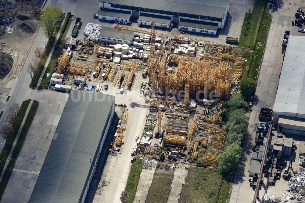 Luftbild Hoppegarten - Lagerfläche WASEL GmbH Niederlassung Industriestraße im Gewerbegebiet in Hoppegarten im Bundesland Brandenburg