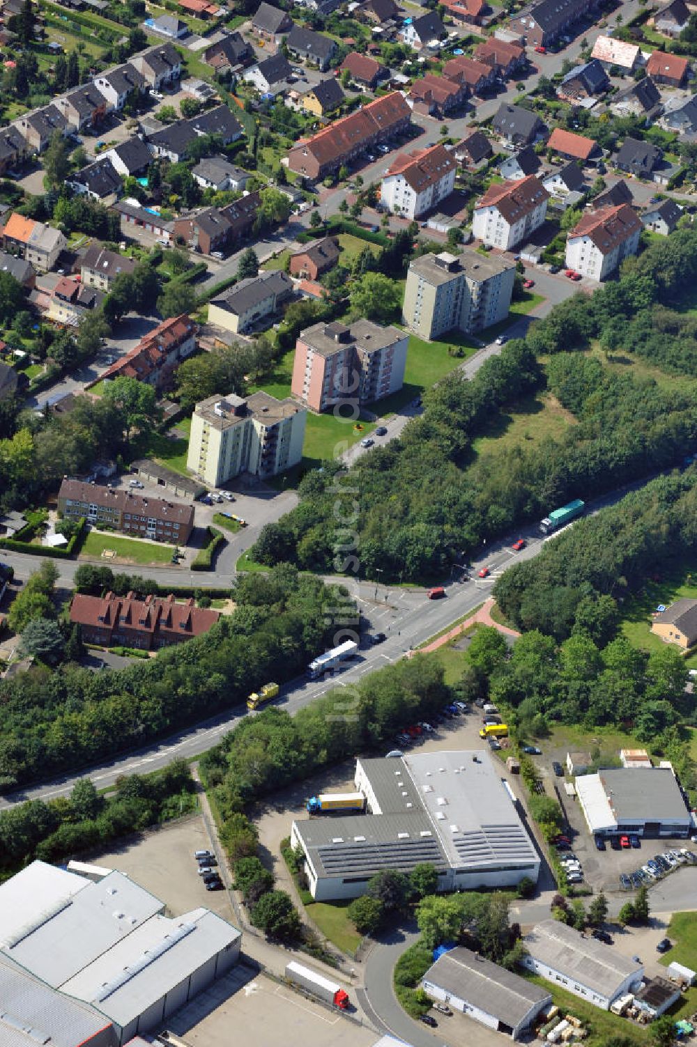 Luftaufnahme Bönen - Lagerhalle mit Büroräumen in Bönen / Nordrhein-Westfalen