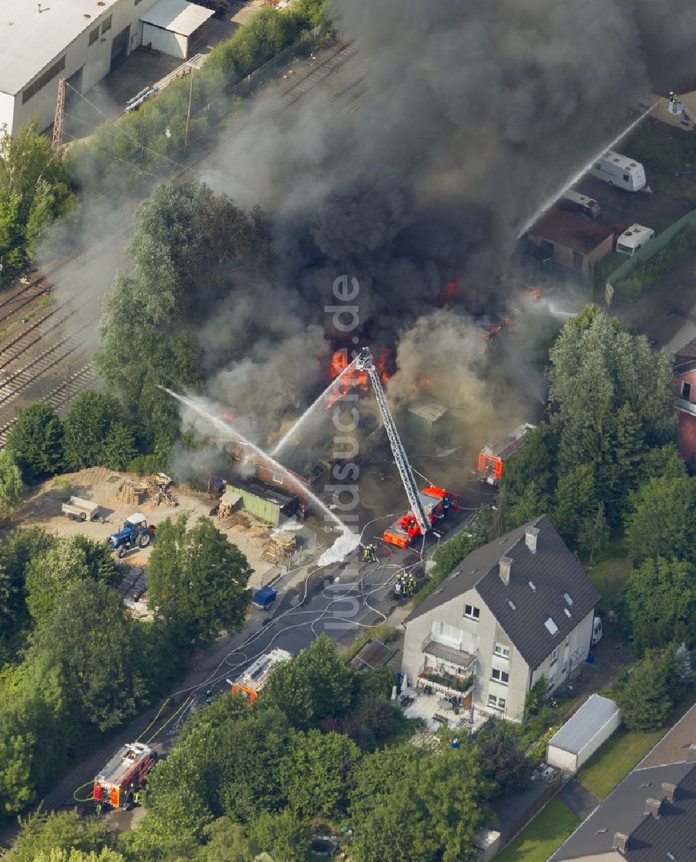 Luftbild Hagen - Lagerhalle in Hagen im Bundesland Nordrhein-Westfalenbei Großbrand komplett zerstört