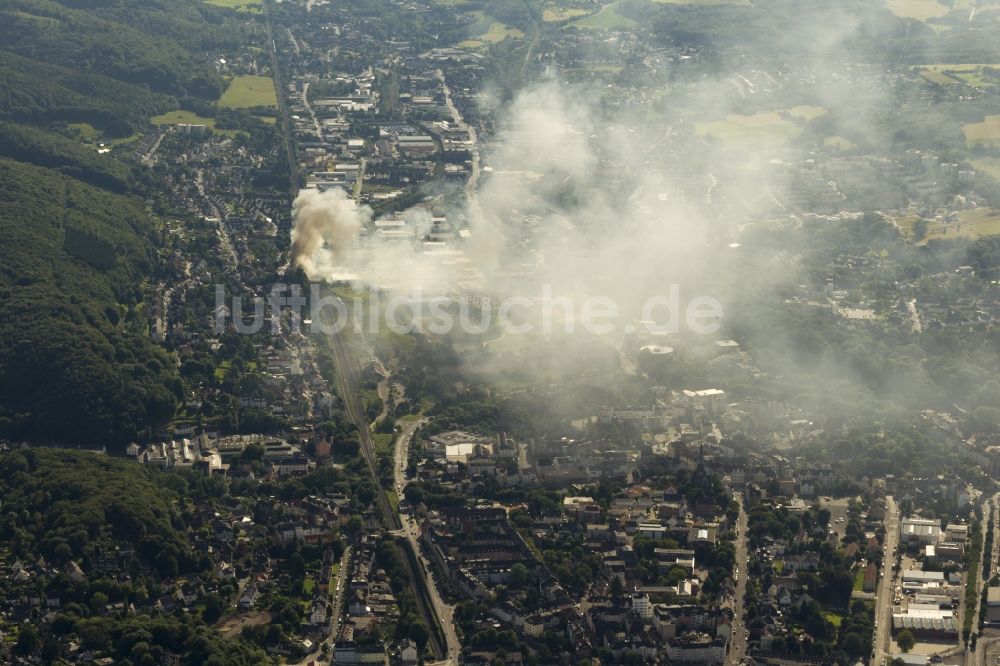 Luftaufnahme Hagen - Lagerhalle in Hagen im Bundesland Nordrhein-Westfalenbei Großbrand komplett zerstört