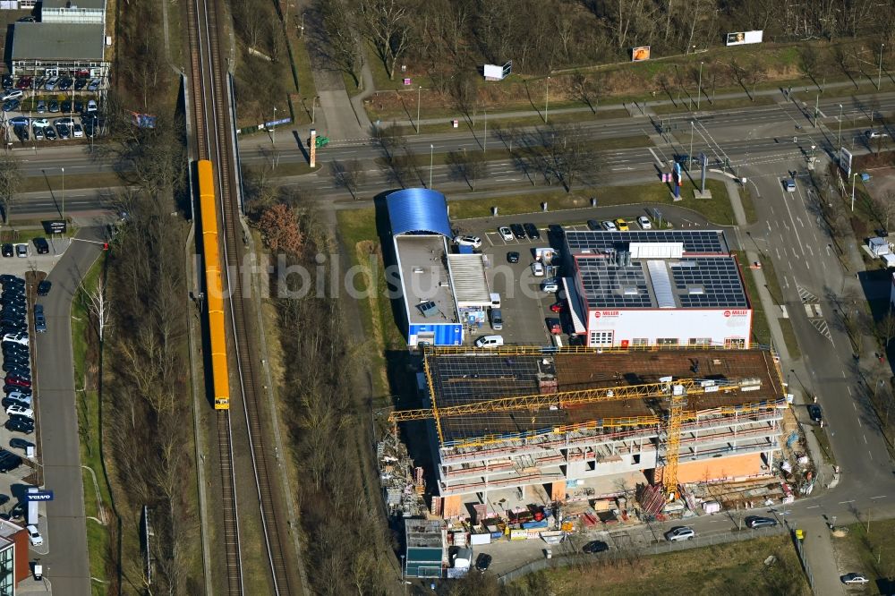 Luftaufnahme Berlin - Lagerhallen Selfstorage- Gebäude - Neubau im Ortsteil Biesdorf in Berlin, Deutschland