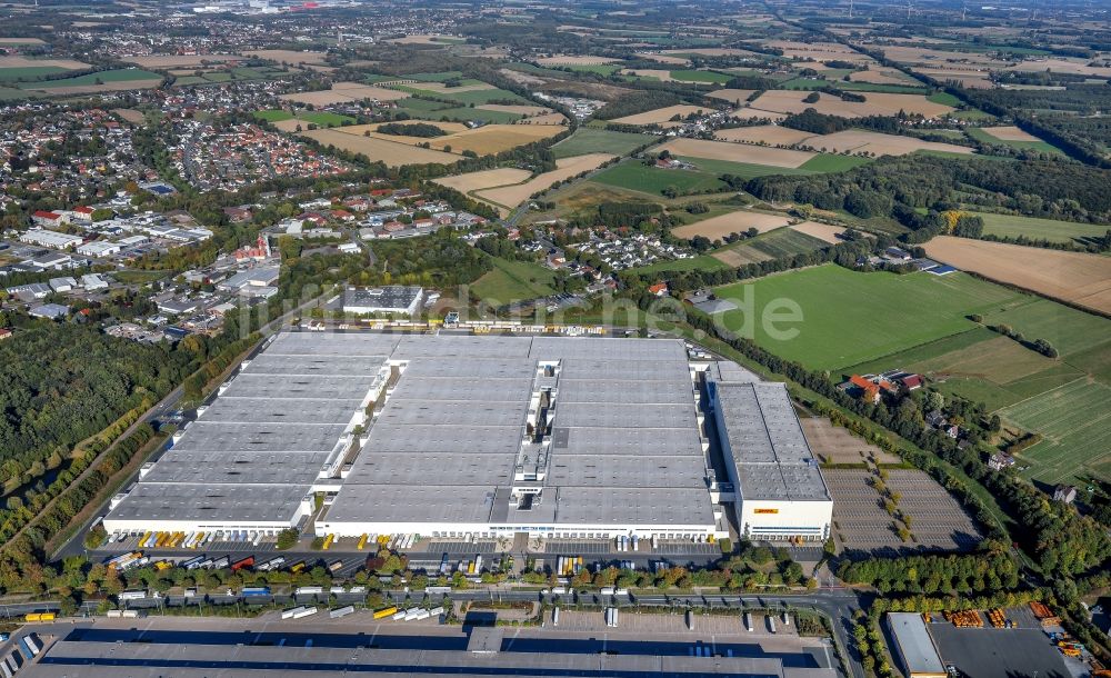 Luftaufnahme Unna - Lagerhallen und Speditionsgebäude der DHL Solutions Fashion GmbH in Unna im Bundesland Nordrhein-Westfalen, Deutschland