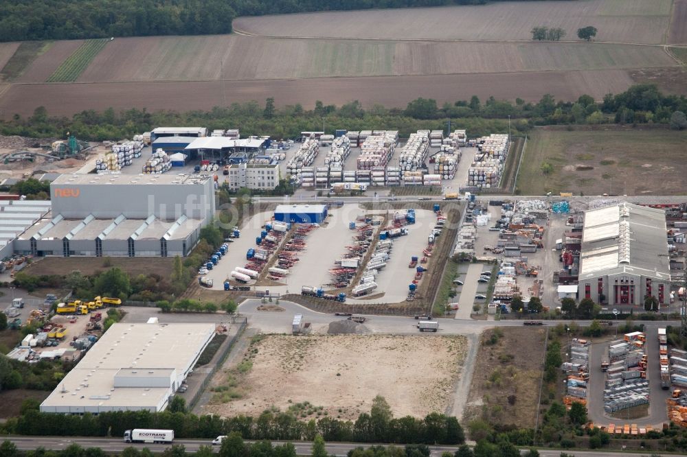 Luftbild Worms - Lagerhallen und Speditionsgebäude Kube & Kubenz in Worms im Bundesland Rheinland-Pfalz, Deutschland