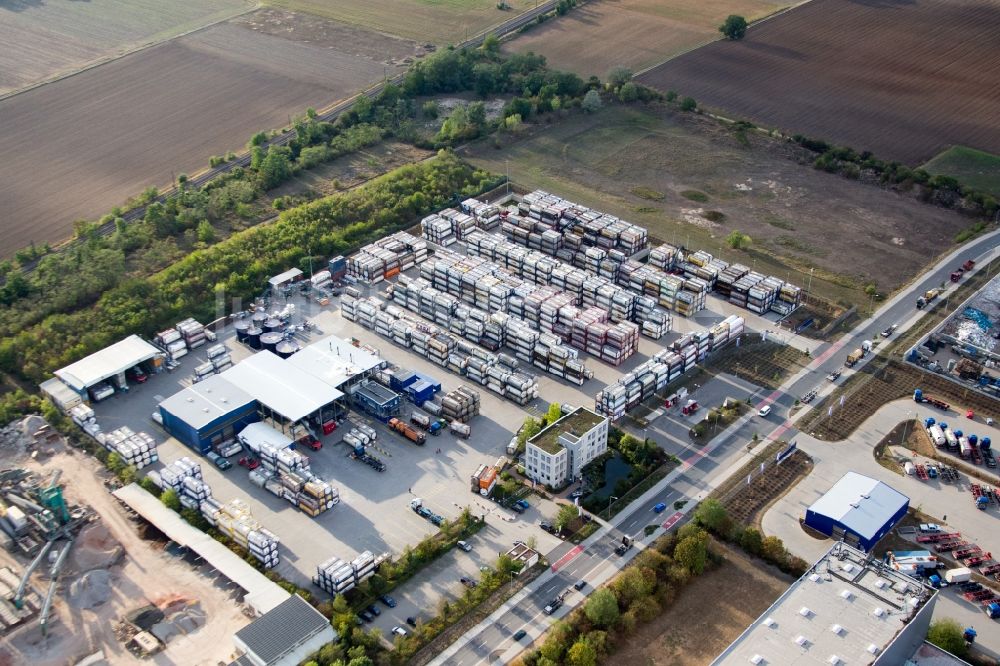 Worms von oben - Lagerhallen und Speditionsgebäude Kube & Kubenz in Worms im Bundesland Rheinland-Pfalz, Deutschland