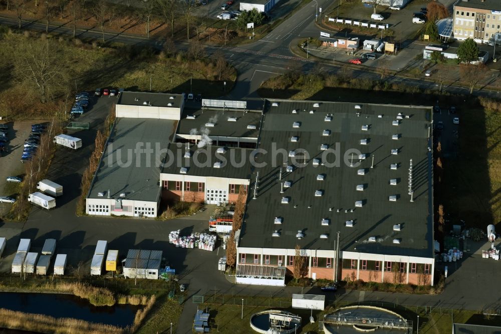 Fürstenwalde/Spree von oben - Lagerhallen und Speditionsgebäude Lindenstraße in Fürstenwalde/Spree im Bundesland Brandenburg