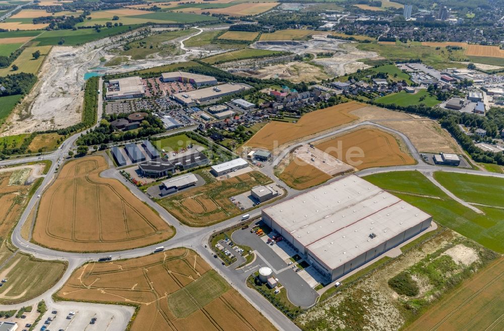 Luftbild Beckum - Lagerhallen und Speditionsgebäude der B Logistik GmbH in Beckum im Bundesland Nordrhein-Westfalen, Deutschland