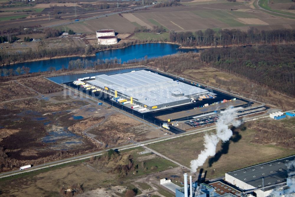 Luftbild Wörth am Rhein - Lagerhallen und Speditionsgebäude Netto Marken-Discount AG & Co. KG -Lager Wörth im Ortsteil Industriegebiet Wörth-Oberwald in Wörth am Rhein im Bundesland Rheinland-Pfalz