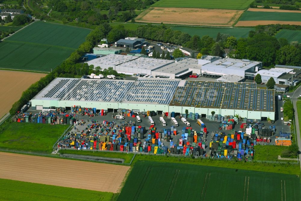 Rosbach vor der Höhe von oben - Lagerhallen und Speditionsgebäude der Phönix GmbH am Bornweg in Rosbach vor der Höhe im Bundesland Hessen, Deutschland