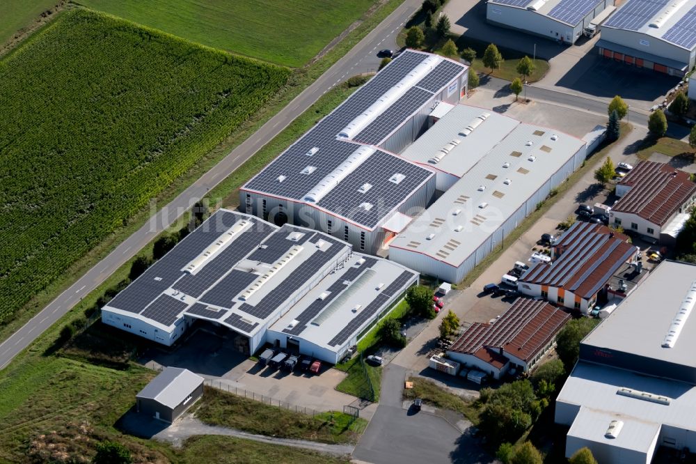 Boxberg aus der Vogelperspektive: Lagerhallen und Speditionsgebäude der Rüdinger Spedition GmbH in der Robert-Bosch-Straße in Boxberg im Bundesland Baden-Württemberg, Deutschland