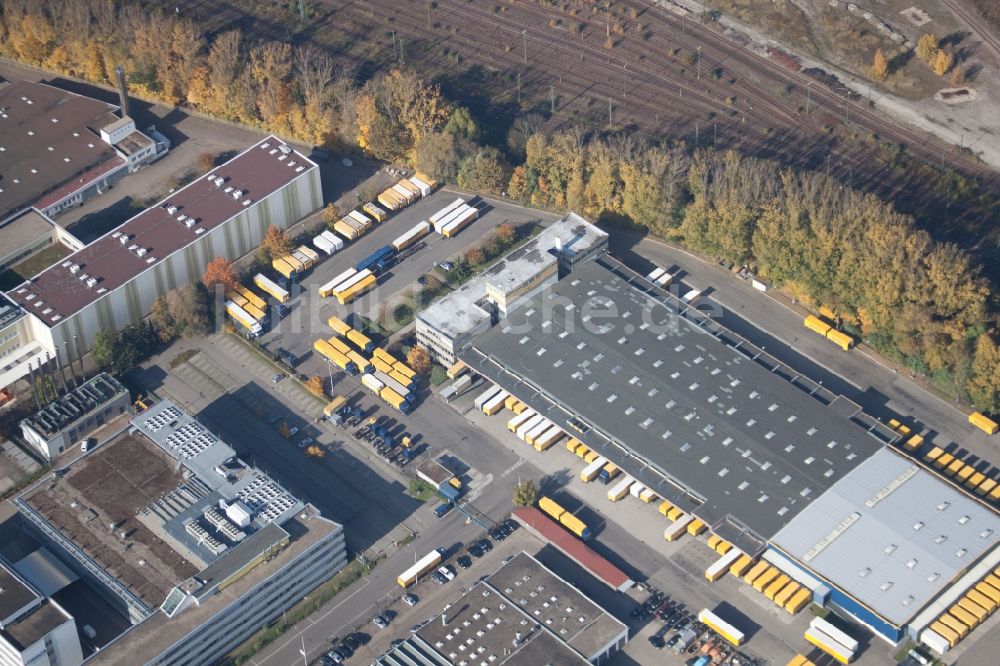 Luftbild Karlsruhe - Lagerhallen und Speditionsgebäude SWS-Speditions-GmbH, Ottostraße im Ortsteil Durlach in Karlsruhe im Bundesland Baden-Württemberg