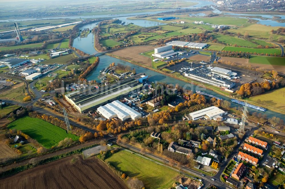 Luftbild Voerde (Niederrhein) - Lagerhallen und Speditionsgebäude WDK Hafen und Lager GmbH Böskenstraße im Ortsteil Spellen in Voerde (Niederrhein) im Bundesland Nordrhein-Westfalen