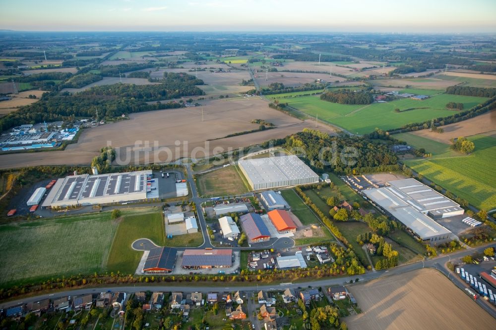 Werne aus der Vogelperspektive: Lagerhauskomplex- Gebäude im Gewerbegebiet Butenlandwehr im Ortsteil Ruhr Metropolitan Area in Werne im Bundesland Nordrhein-Westfalen