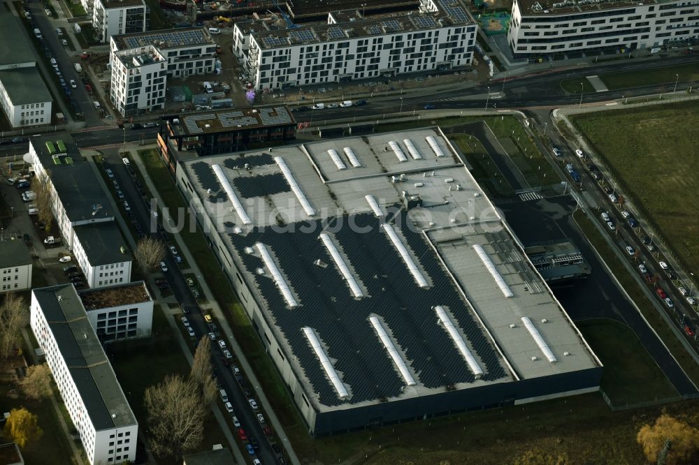 Berlin von oben - Lagerhauskomplex- Gebäude im Gewerbegebiet am Groß-Berliner Damm in Berlin