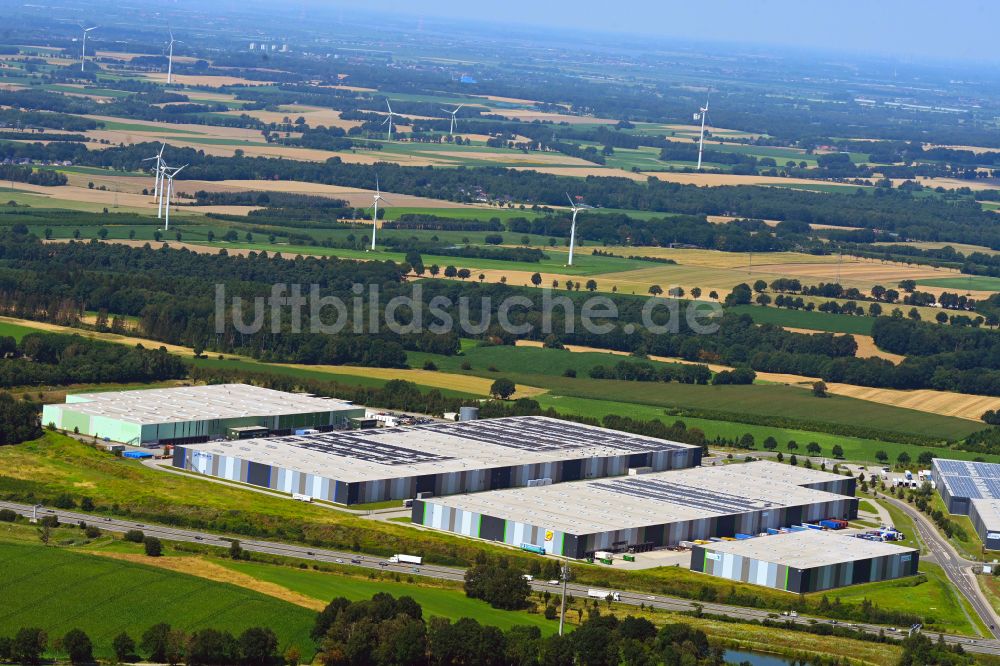 Mienenbüttel von oben - Lagerhauskomplex- Gebäude im Gewerbegebiet in Mienenbüttel im Bundesland Niedersachsen, Deutschland