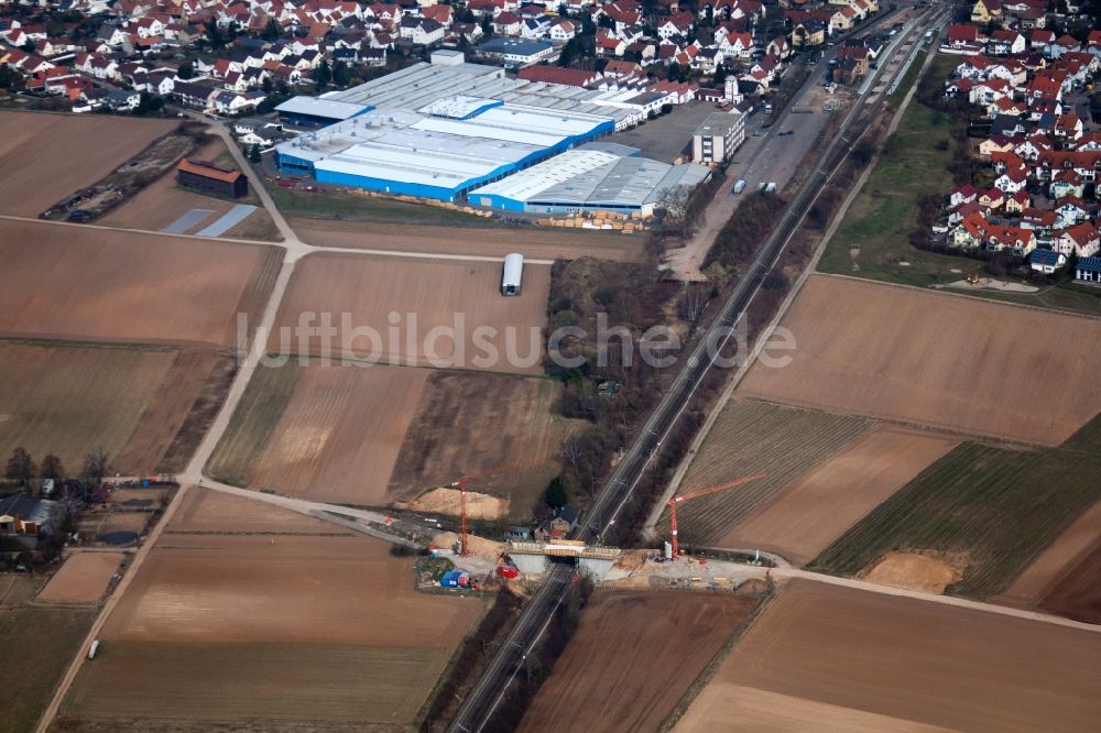 Luftaufnahme Rülzheim - Lagerhauskomplex- Gebäude im Gewerbegebiet TRANSAC Intern. Speditionsgesellschaft mbH in Rülzheim im Bundesland Rheinland-Pfalz