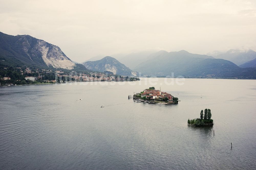 Isola Superiore aus der Vogelperspektive: Lago Maggiore mit Isola Superiore in Piemonte, Italien