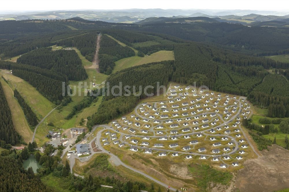 Luftaufnahme Winterberg - Landal Ferienpark in der Winterberger Büre in Winterberg im Bundesland Nordrhein-Westfalen