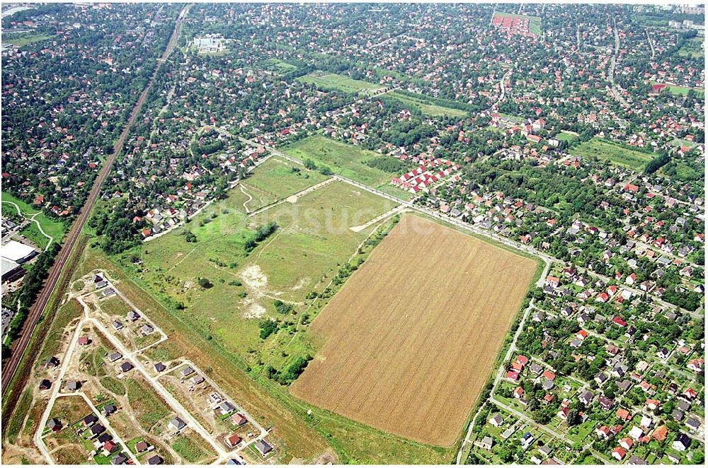 Berlin - Hellersdorf von oben - Landberger Strasse