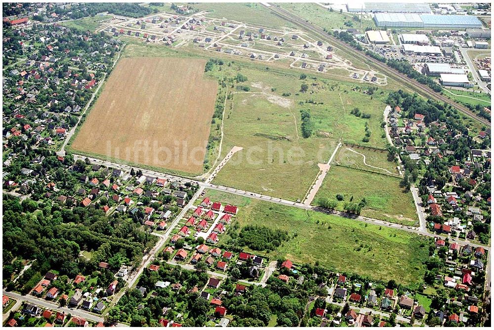 Luftbild Berlin - Hellersdorf - Landberger Strasse