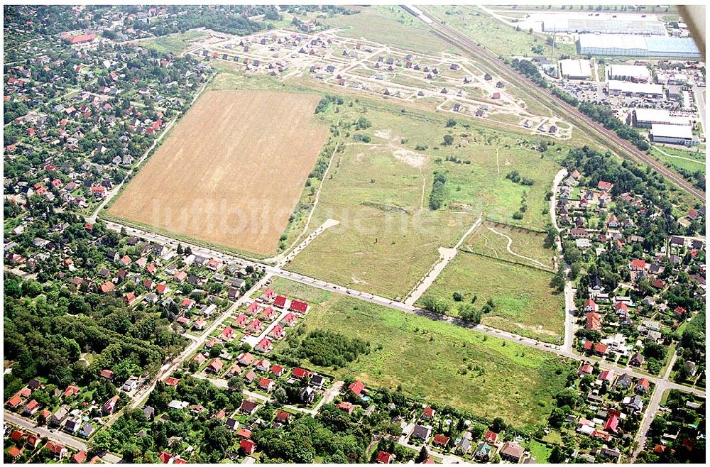 Luftaufnahme Berlin - Hellersdorf - Landberger Strasse