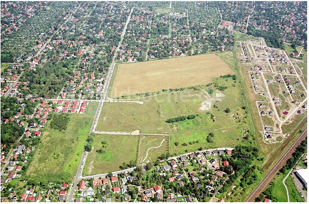 Berlin - Hellersdorf von oben - Landberger Strasse