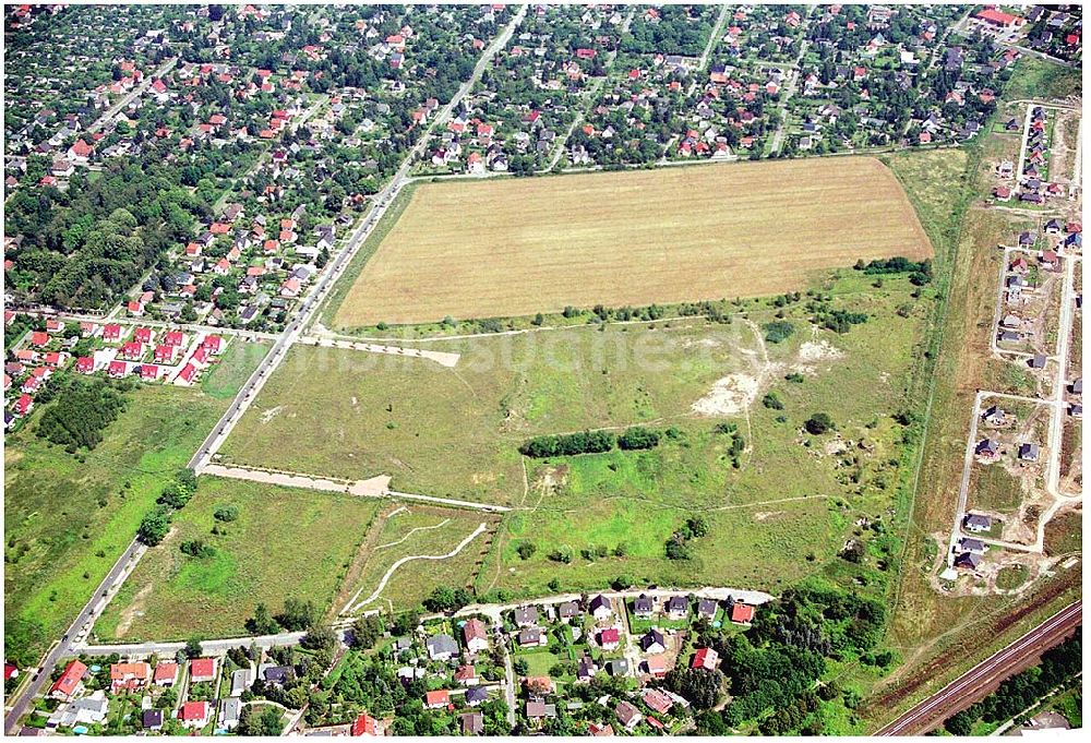 Luftbild Berlin - Hellersdorf - Landberger Strasse