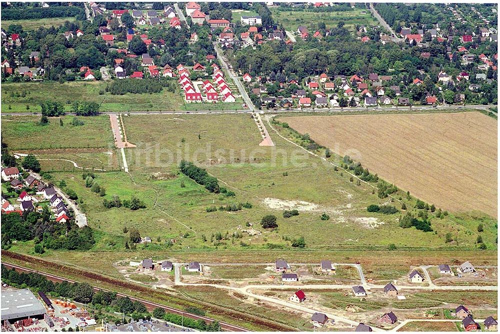 Luftbild Berlin - Hellersdorf - Landberger Strasse