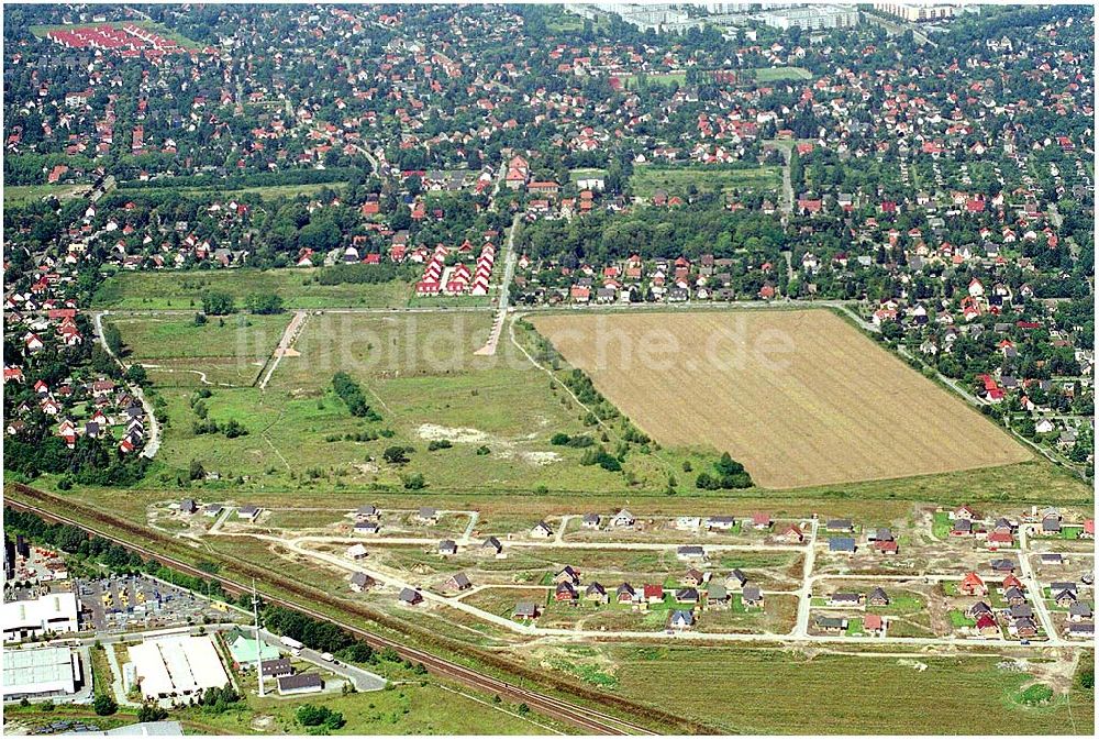 Berlin - Hellersdorf von oben - Landberger Strasse