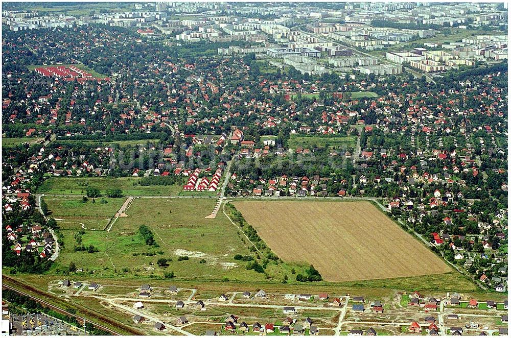 Luftbild Berlin - Hellersdorf - Landberger Strasse